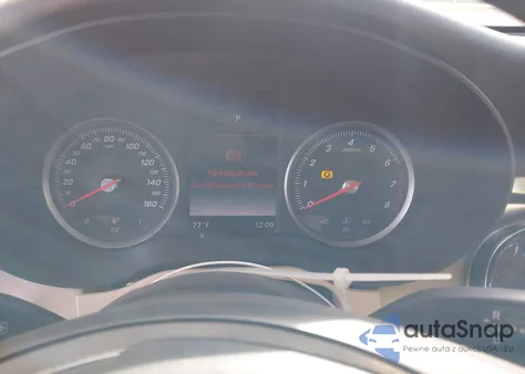 2016 Mercedes-Benz Glc 300 z USA, uszkodzony, nr VIN WDC0G4JB0GF064463